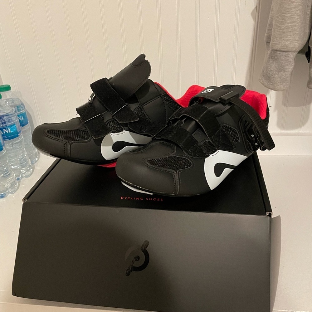 Peloton Men’s Size 45 Cycling Shoes